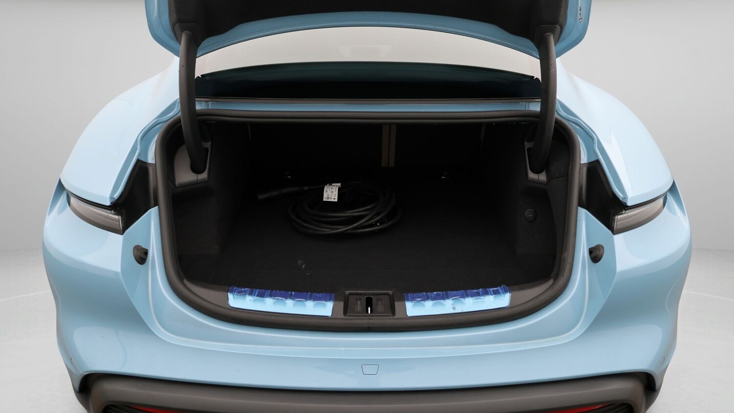 Used Porsche Taycan for sale - 77618667: Photo 17