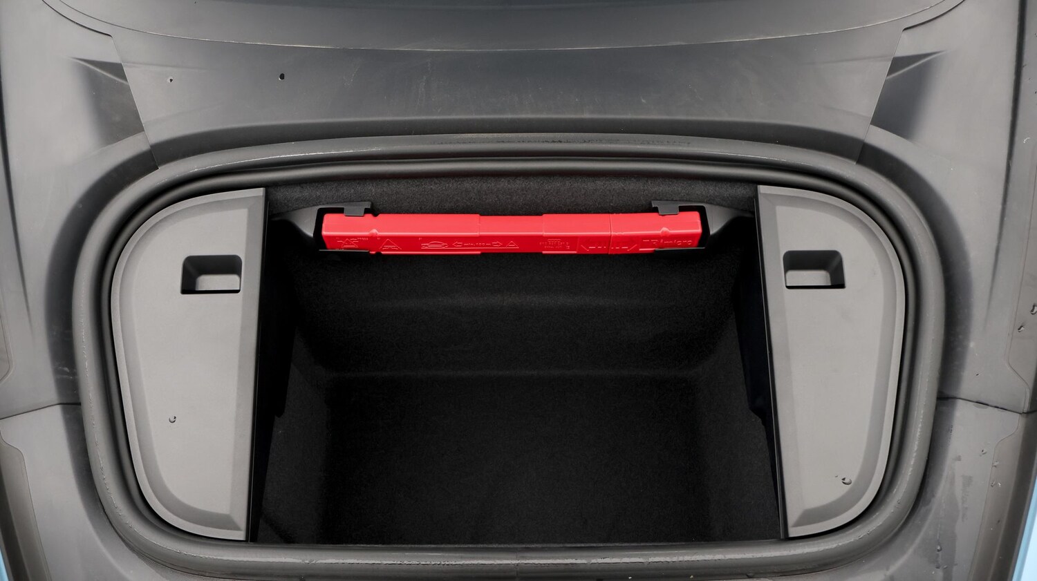 Used Porsche Taycan for sale - 77618667: Photo 19