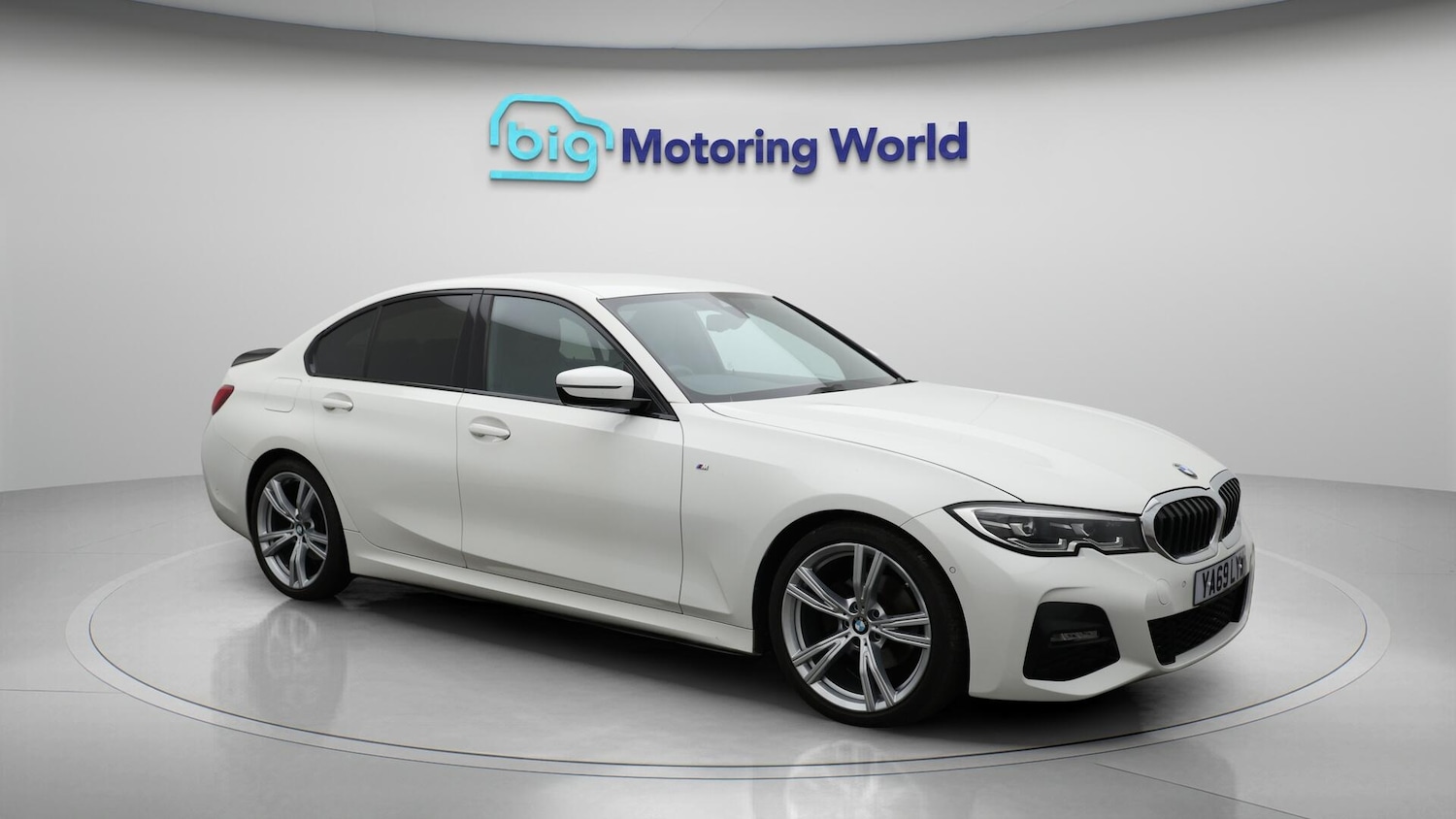 Used BMW 3 Series 2019 for sale - 76572350: Photo 2