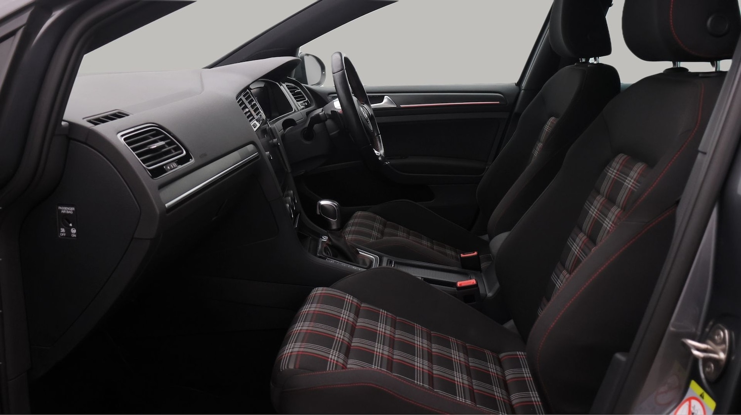 Used Volkswagen Golf 2020 for sale - 77777511: Photo 14