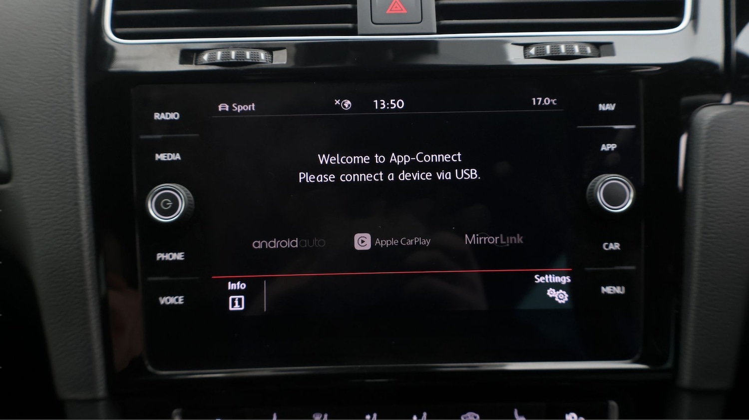 Used Volkswagen Golf 2020 for sale - 77777511: Photo 24