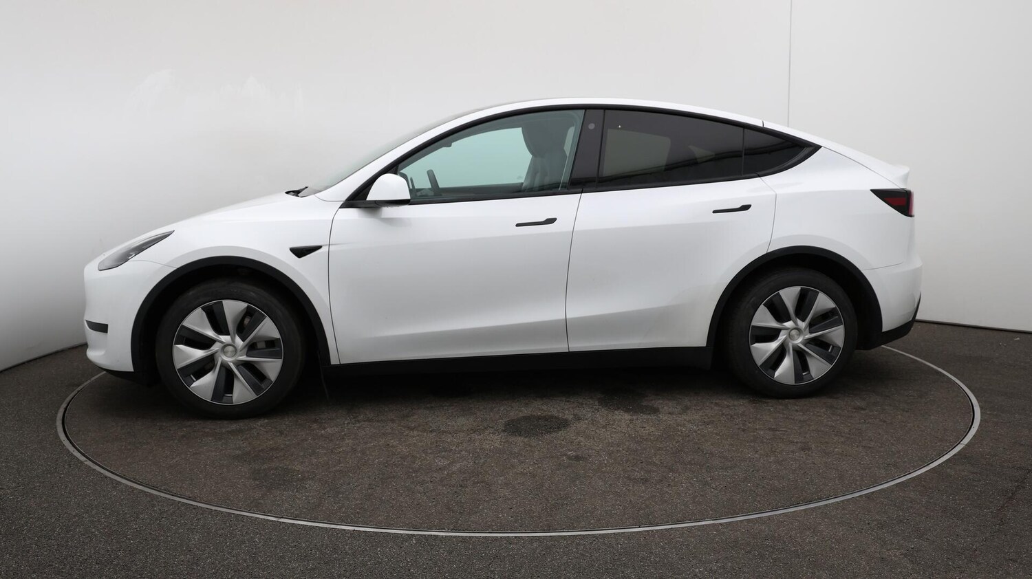 Used Tesla Model Y 2023 for sale - 76012403: Photo 65