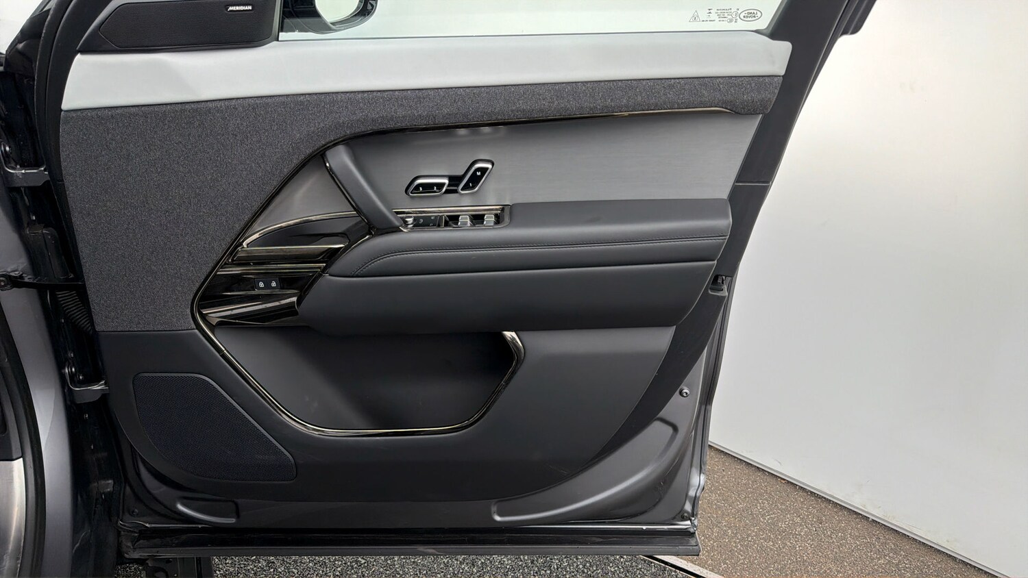 Used Land Rover Range Rover Sport 2024 for sale - 78223997: Photo 14