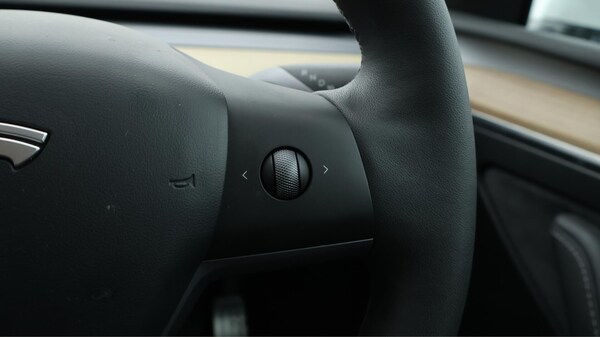Used Tesla Model Y 2023 for sale - 75708331: Photo 25