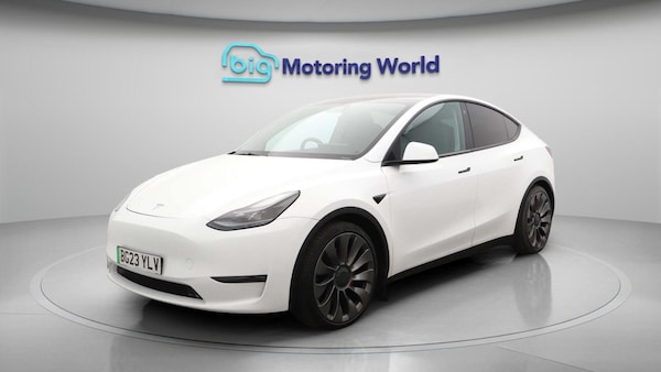 Used Tesla Model Y 2023 for sale - 75708331: Photo 4