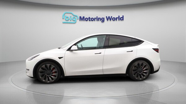 Used Tesla Model Y 2023 for sale - 75708331: Photo 5