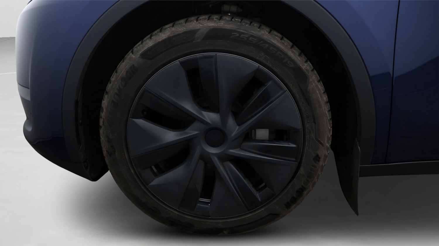 Used Tesla Model Y 2025 for sale - 77326423: Photo 18