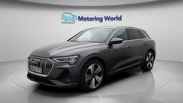Used Audi e-tron 2022 for sale - 75449779: Photo 4
