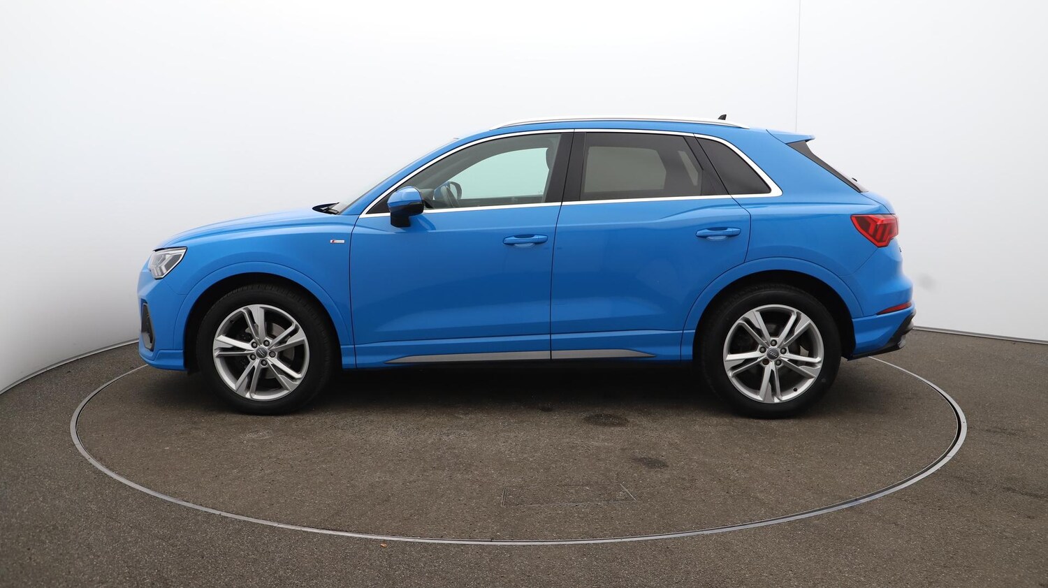 Used Audi Q3 2020 for sale - 76612884: Photo 65