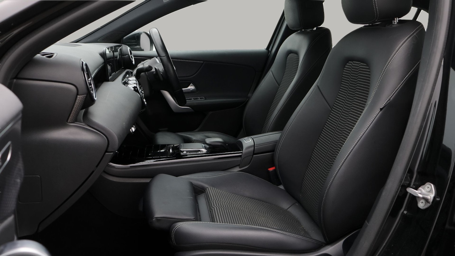 Used Mercedes-Benz A-Class for sale - 77181989: Photo 14