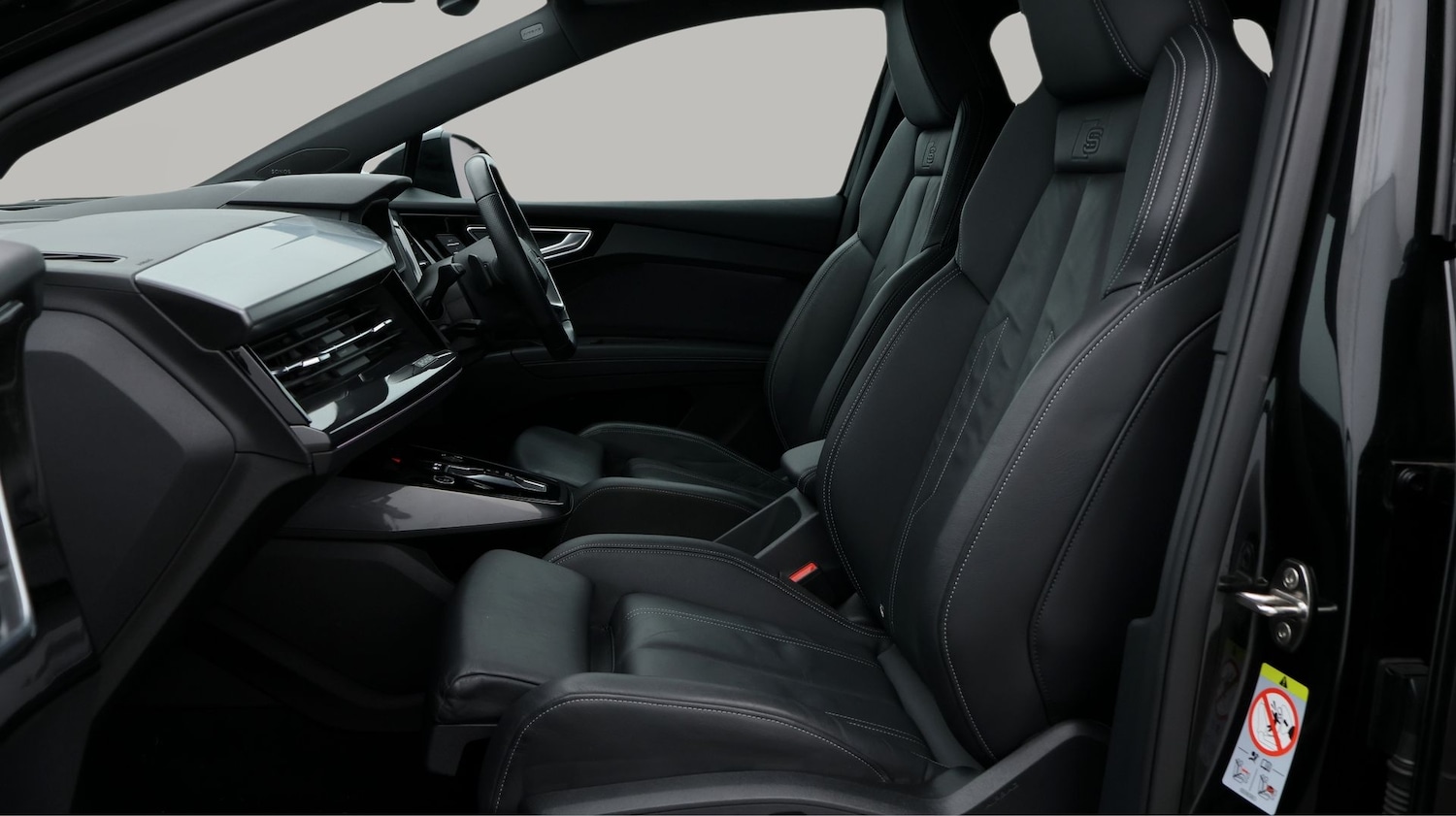 Used Audi Q4 e-tron 2021 for sale - 77963733: Photo 14