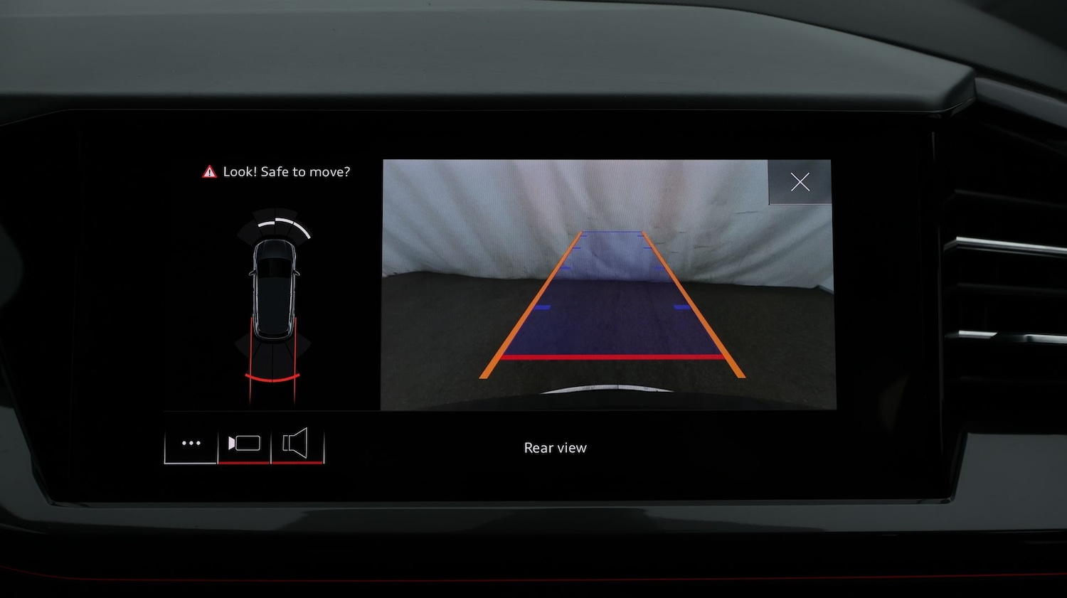 Used Audi Q4 e-tron 2021 for sale - 77963733: Photo 24