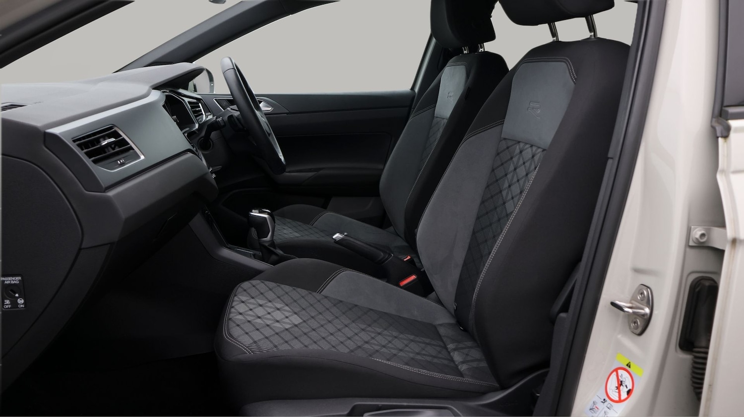 Used Volkswagen Polo 2022 for sale - 77776111: Photo 14