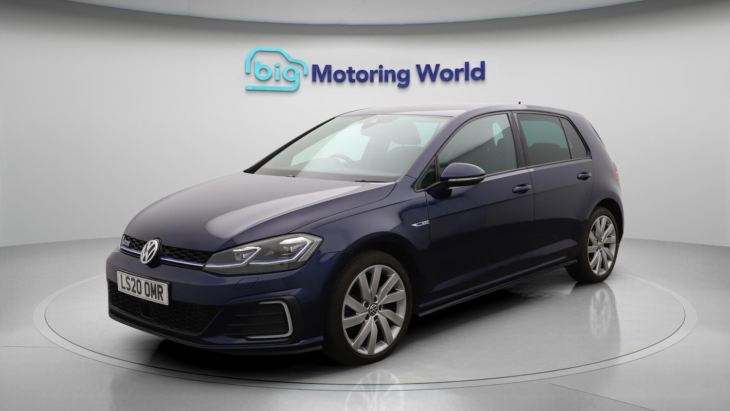 Used Volkswagen Golf 2020 for sale - 76381132: Photo 3