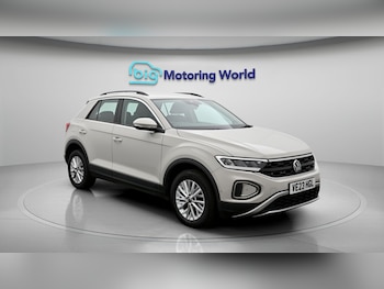 Used Volkswagen T-Roc 2023 for sale - 79074087: Photo