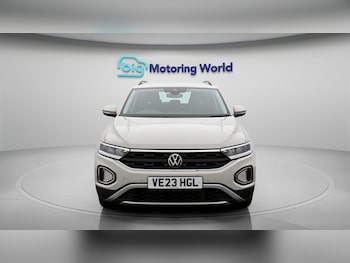 Used Volkswagen T-Roc 2023 for sale - 79074087: Photo