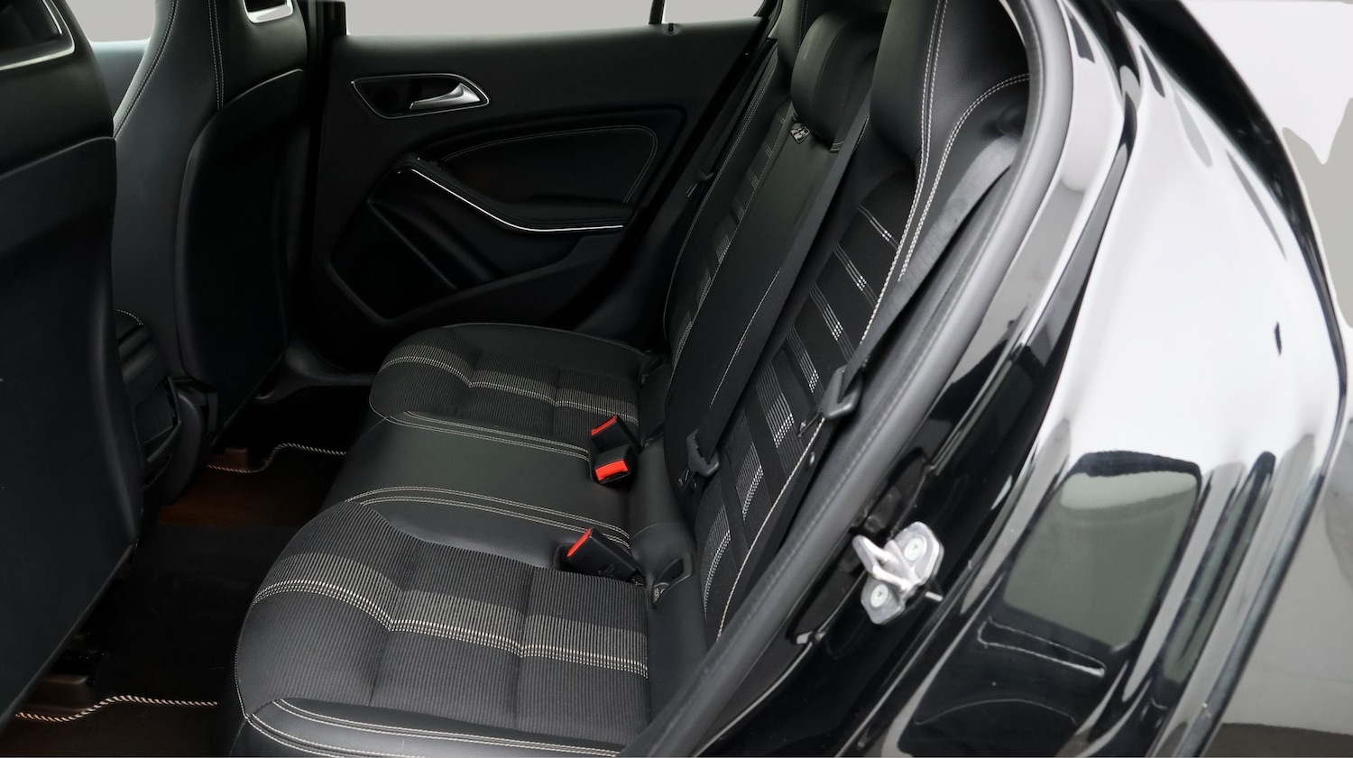 Used Mercedes-Benz GLA 2019 for sale - 77181876: Photo 16