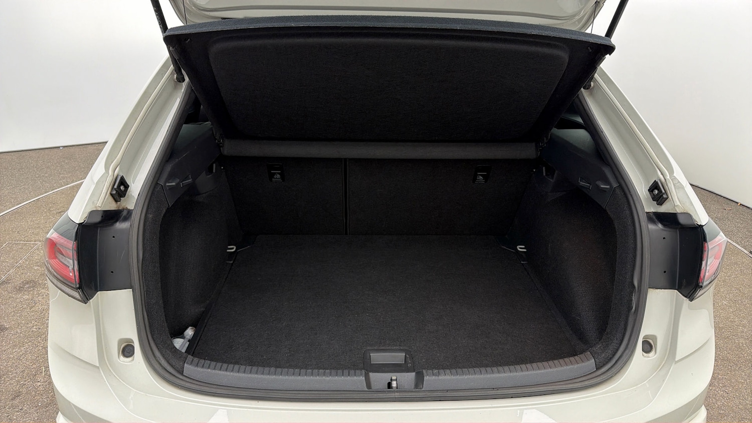 Used Volkswagen Taigo 2023 for sale - 77968452: Photo 16