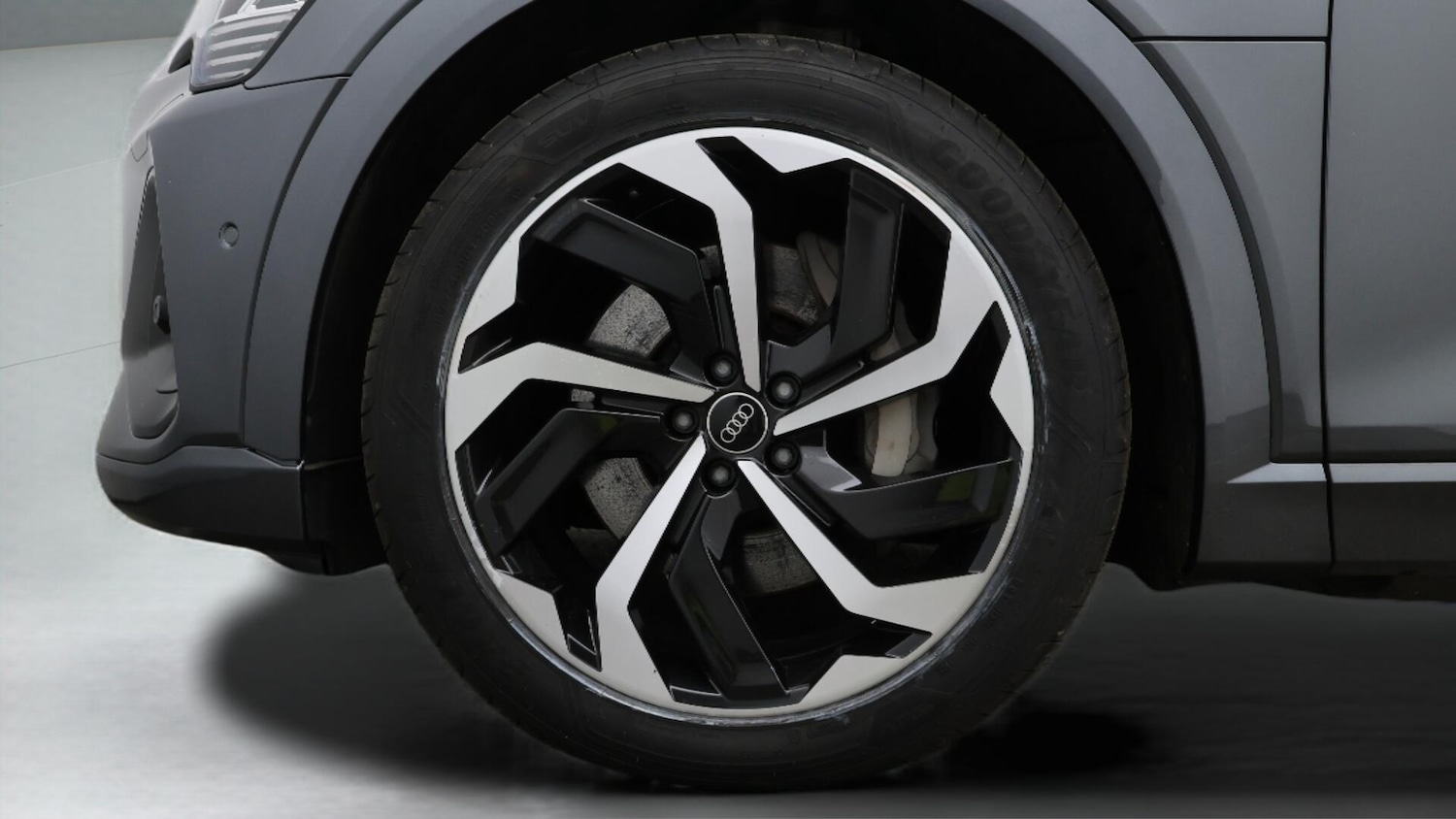 Used Audi e-tron 2021 for sale - 76409061: Photo 19