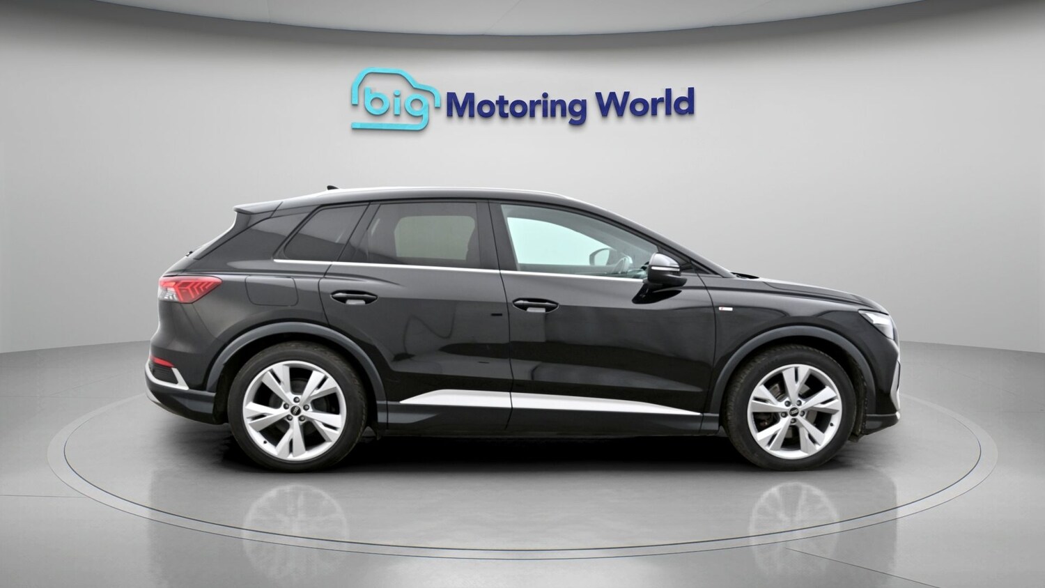 Used Audi Q4 e-tron 2023 for sale - 77962072: Photo 8