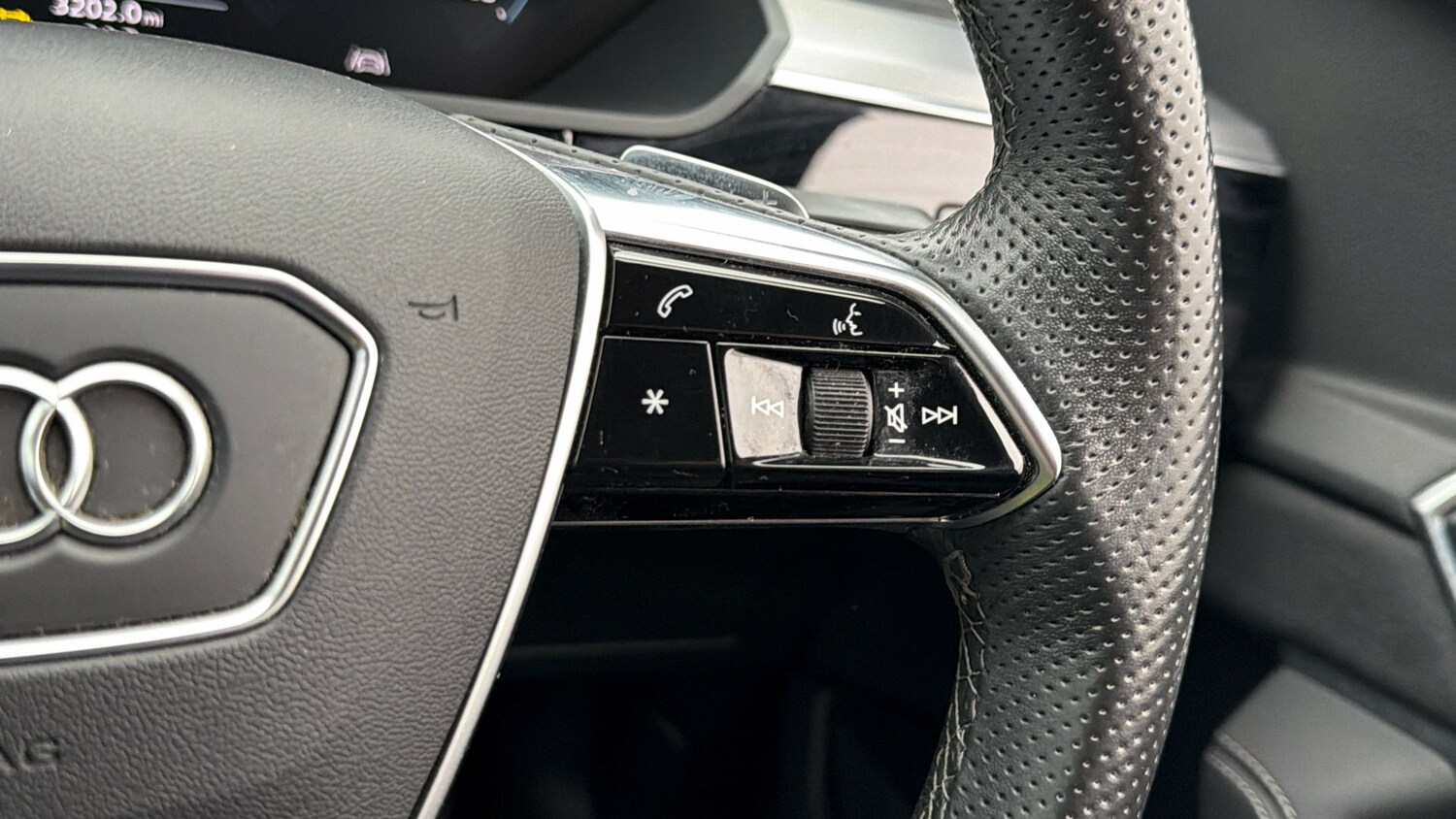 Used Audi e-tron 2022 for sale - 77932843: Photo 24