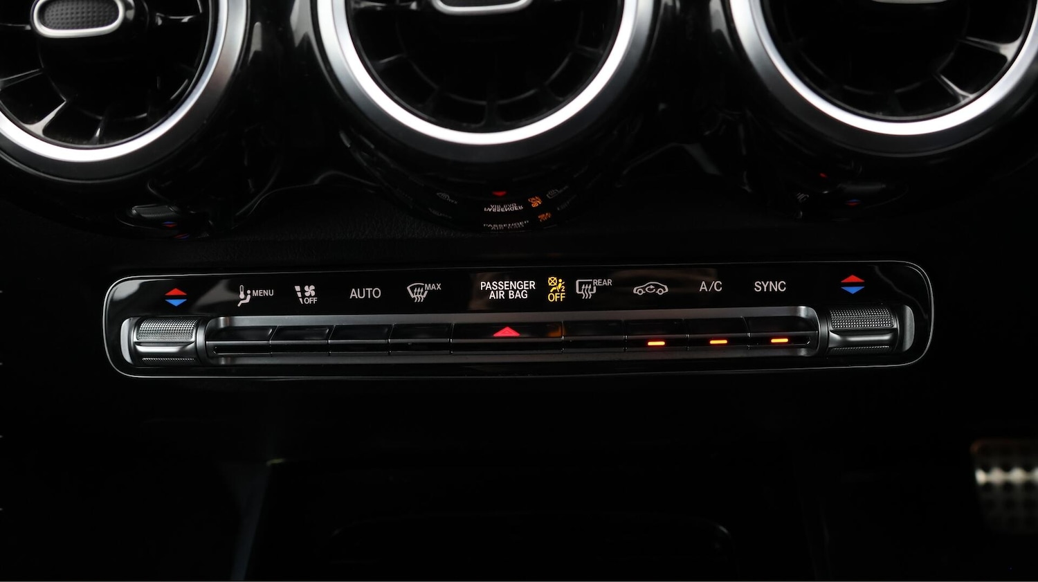 Used Mercedes-Benz GLB 2022 for sale - 76562313: Photo 13