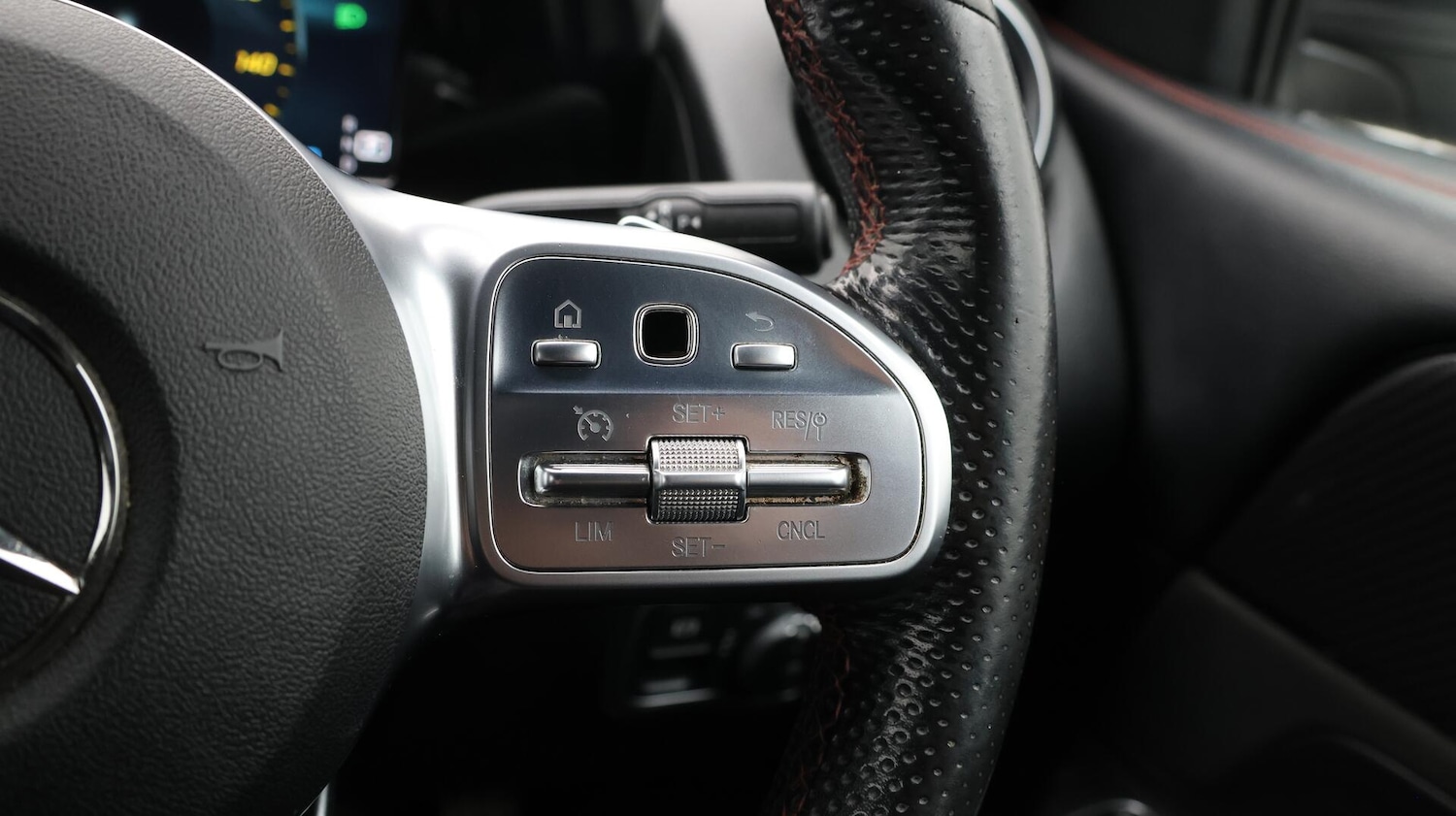 Used Mercedes-Benz GLB 2022 for sale - 76562313: Photo 27