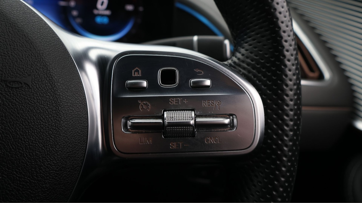 Used Mercedes-Benz EQC 2020 for sale - 77764314: Photo 21