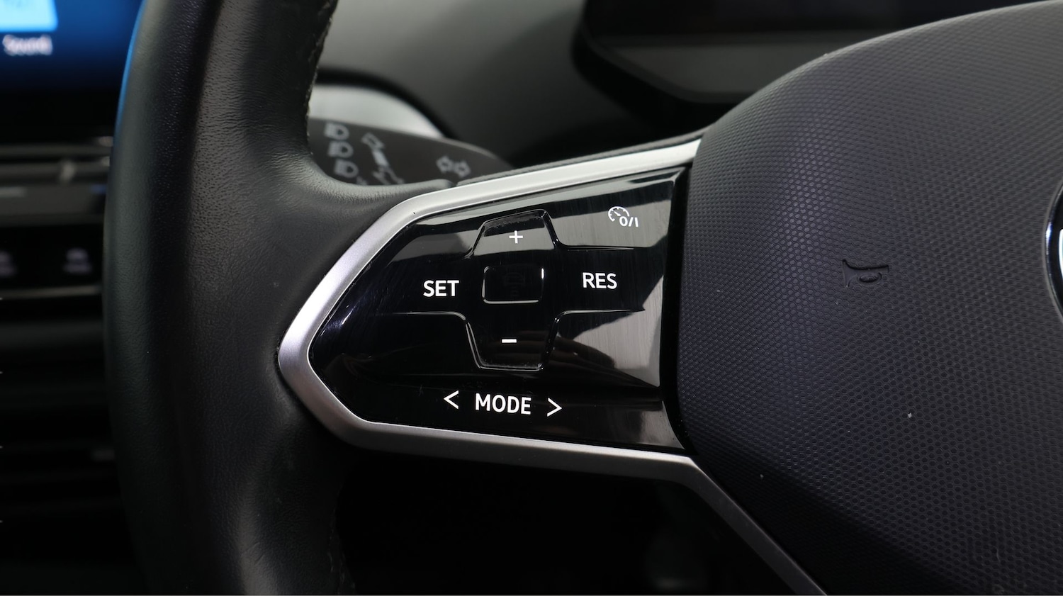 Used Volkswagen ID.4 2023 for sale - 77663229: Photo 25