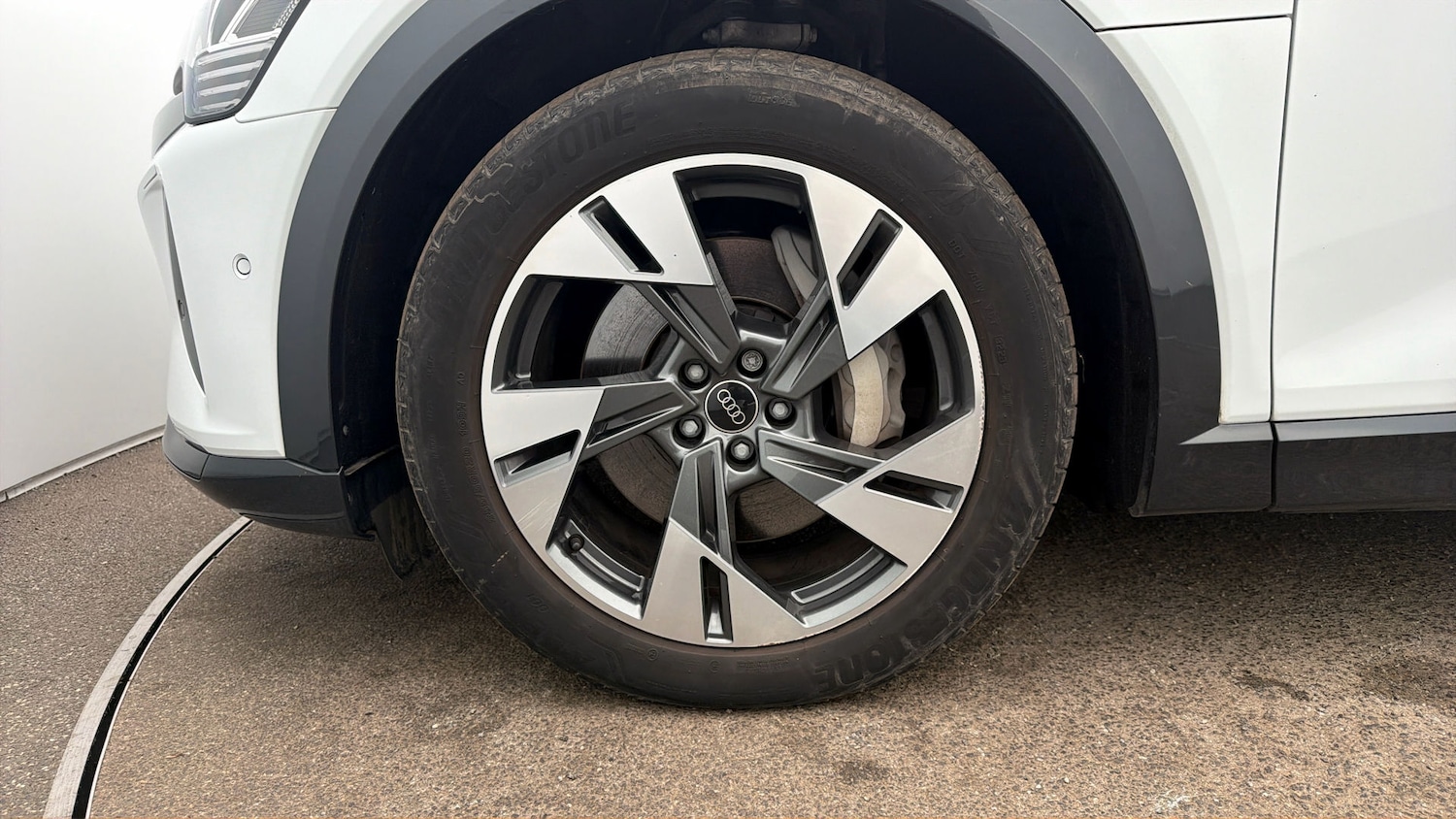 Used Audi Q8 e-tron 2023 for sale - 78081212: Photo 17