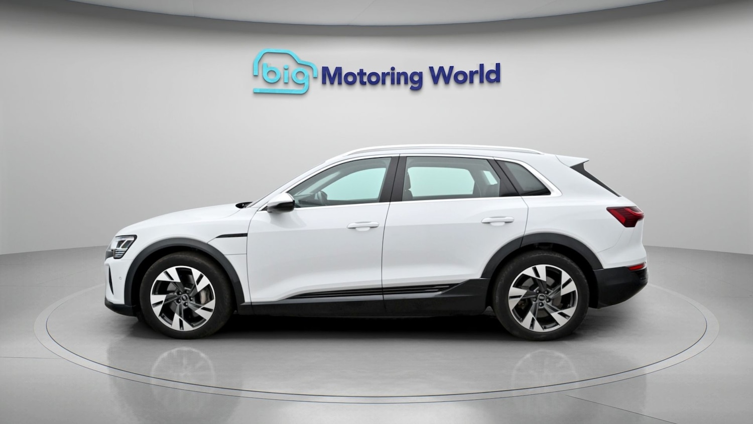 Used Audi Q8 e-tron 2023 for sale - 78081212: Photo 4