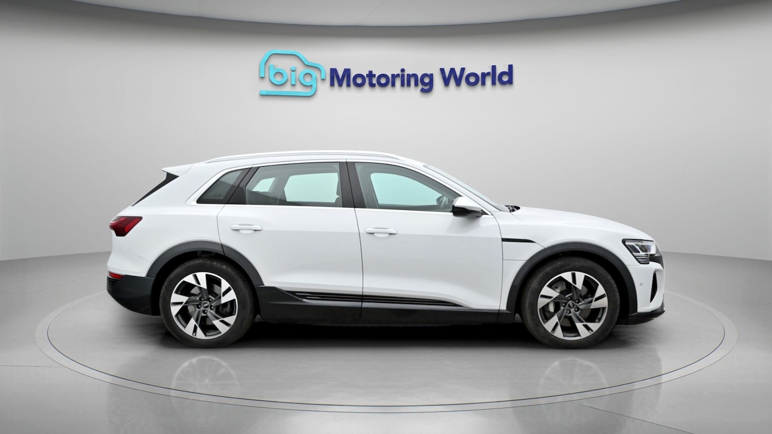 Used Audi Q8 e-tron 2023 for sale - 78081212: Photo 8