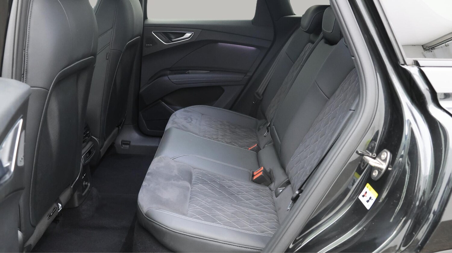 Used Audi Q4 e-tron 2022 for sale - 76151944: Photo 16