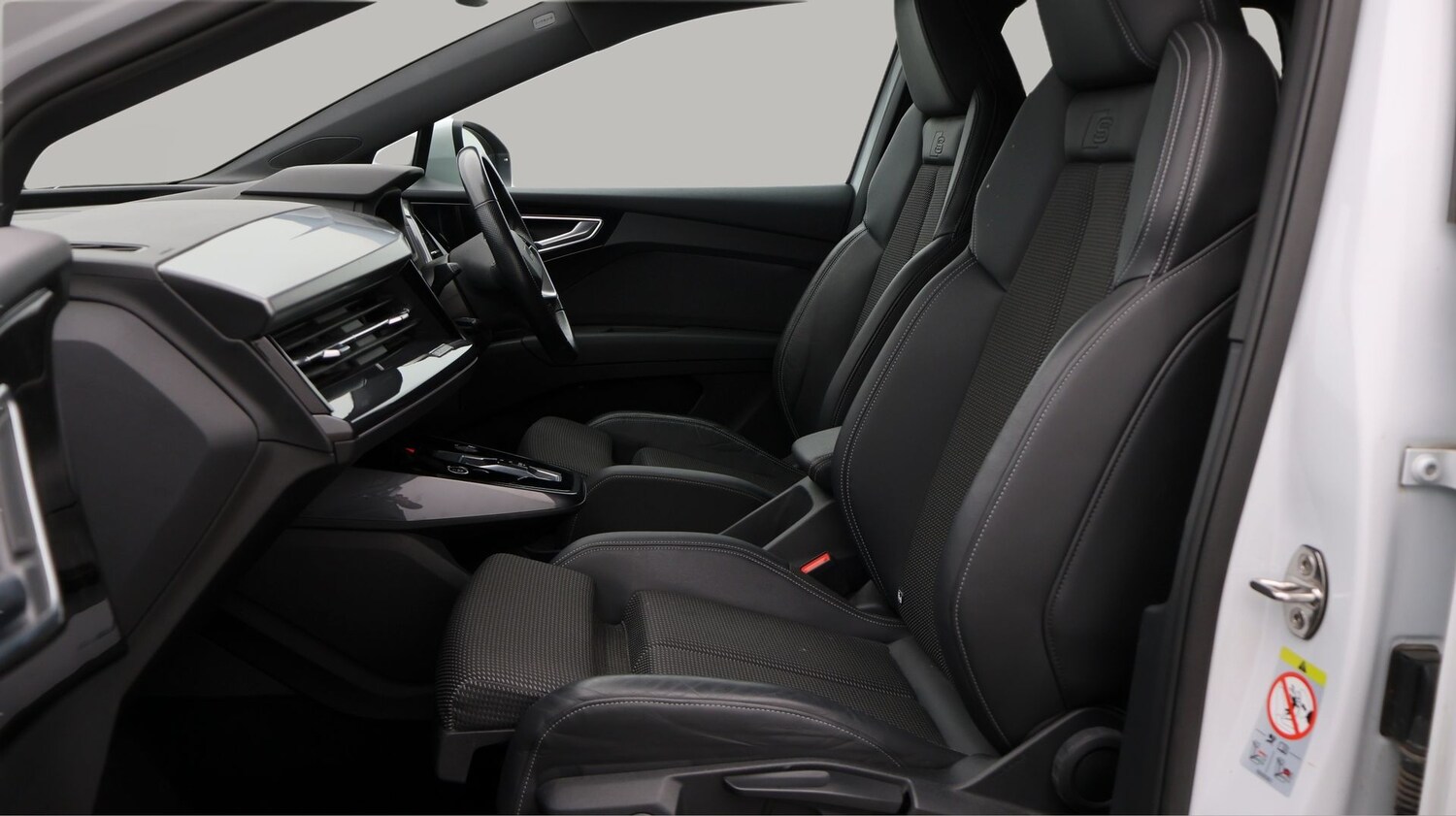 Used Audi Q4 e-tron 2022 for sale - 77802184: Photo 14