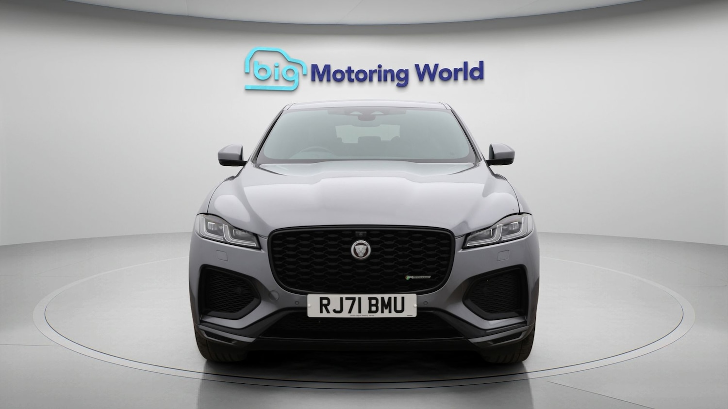 Used Jaguar F-Pace for sale - 77310945: Photo 2