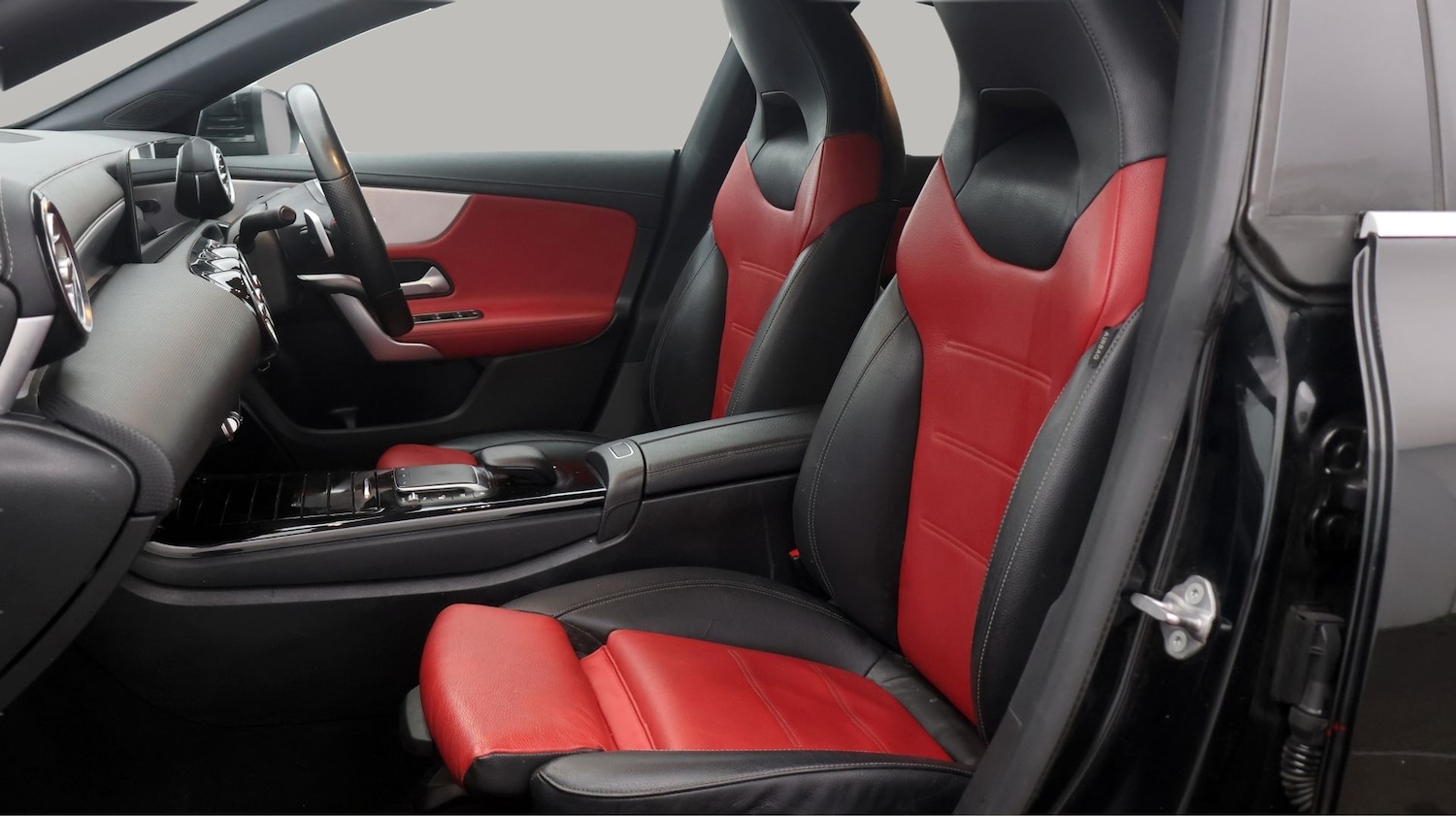 Used Mercedes-Benz CLA 2020 for sale - 77618702: Photo 14