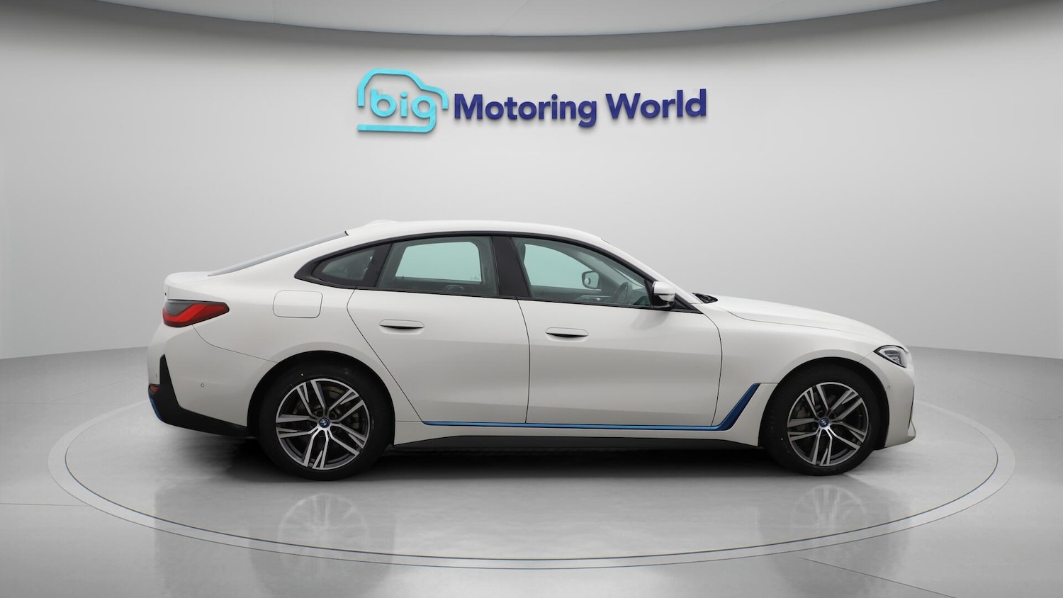Used BMW i4 2022 for sale - 76424537: Photo 9
