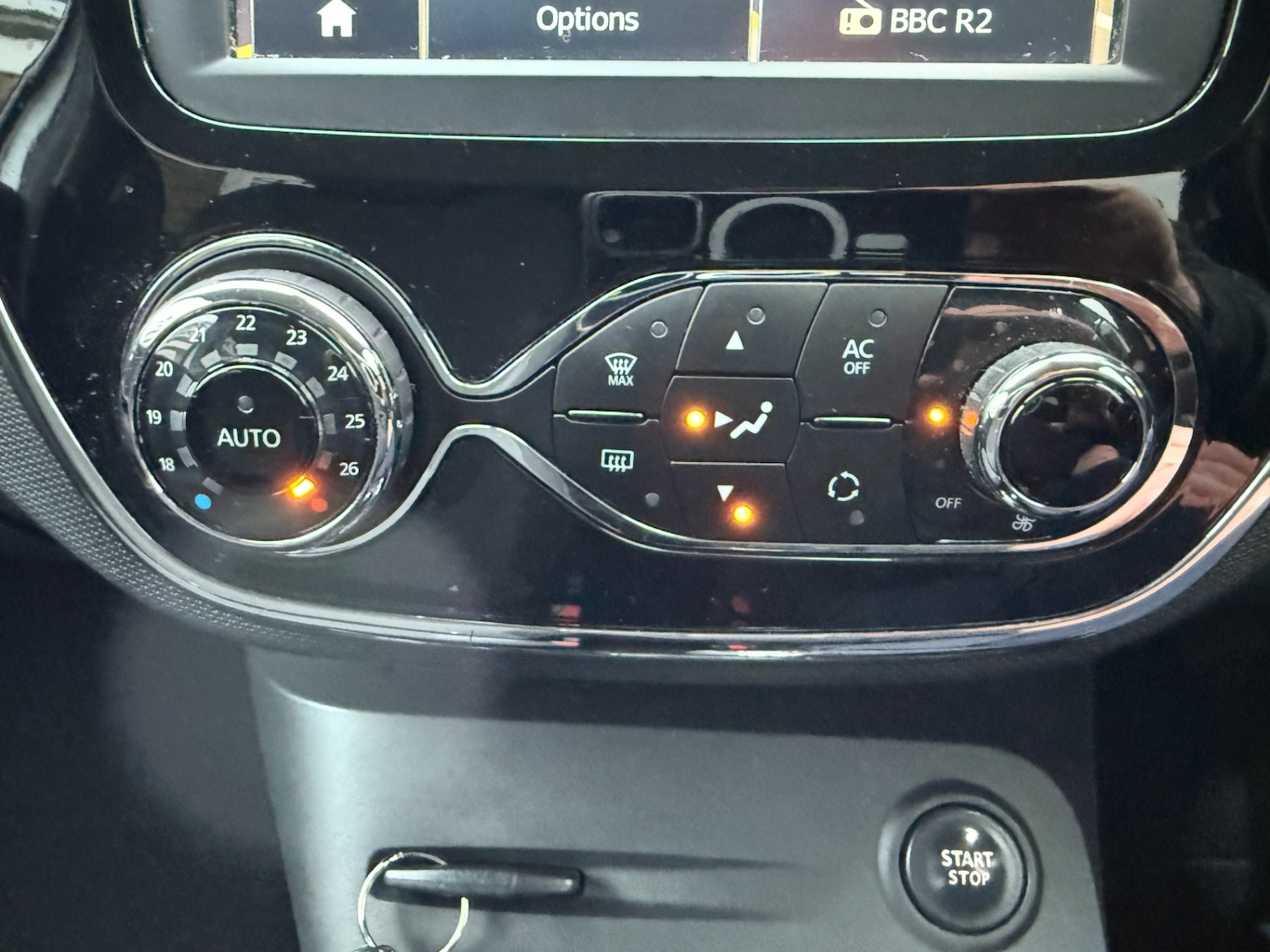 Used Renault Captur 2015 for sale - 77789415: Photo 13