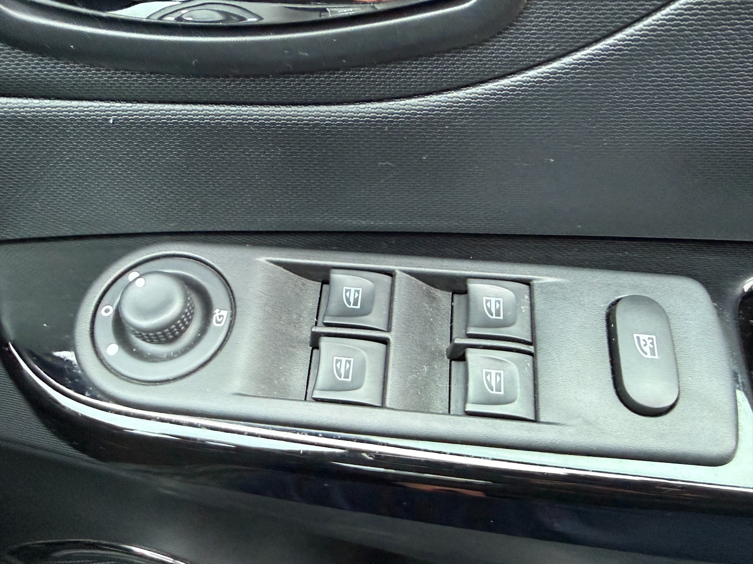 Used Renault Captur 2015 for sale - 77789415: Photo 20