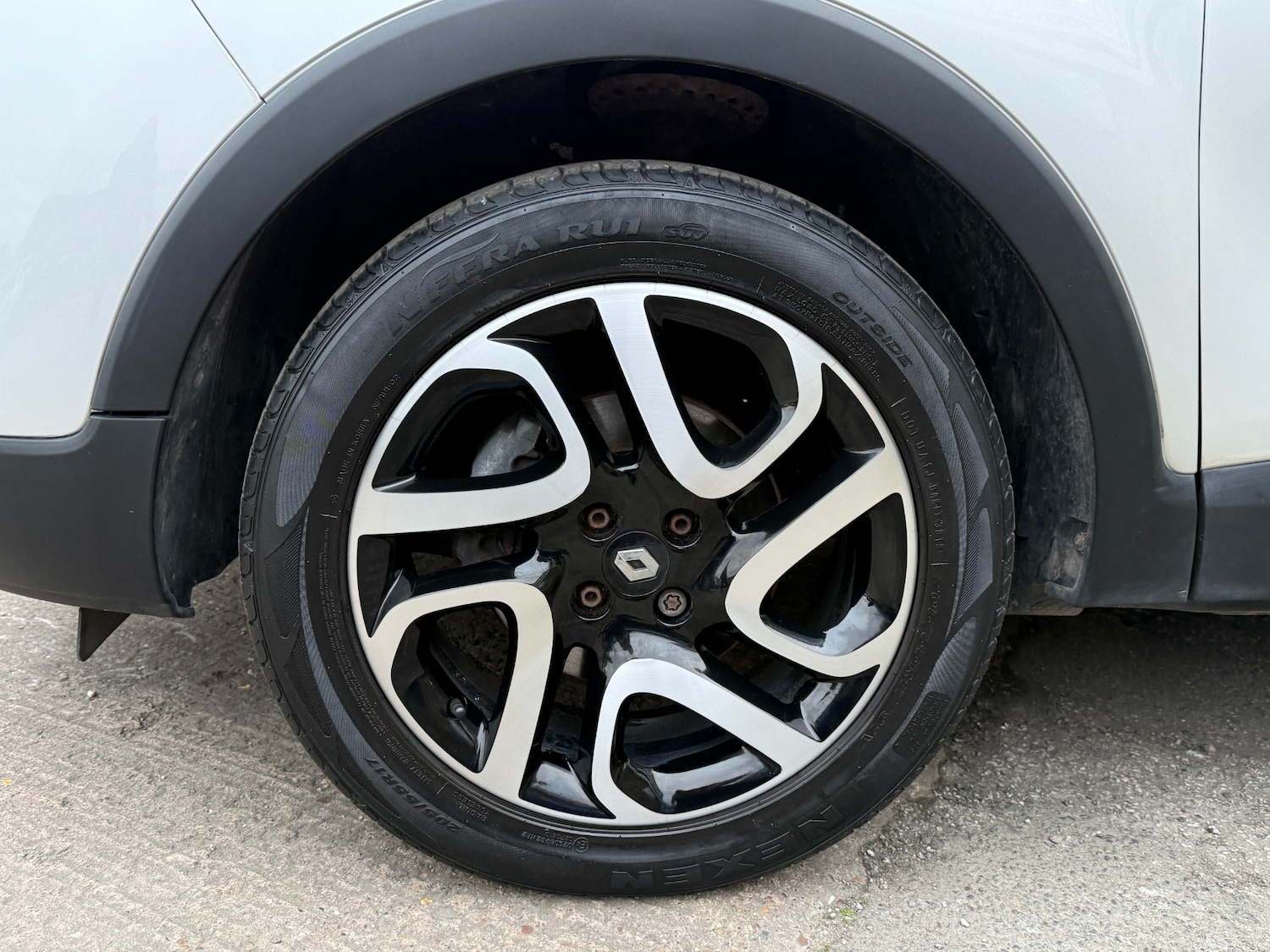 Used Renault Captur 2015 for sale - 77789415: Photo 25