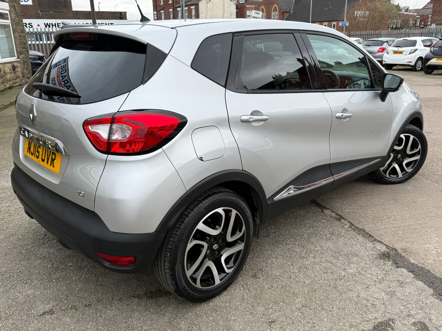 Used Renault Captur 2015 for sale - 77789415: Photo 3