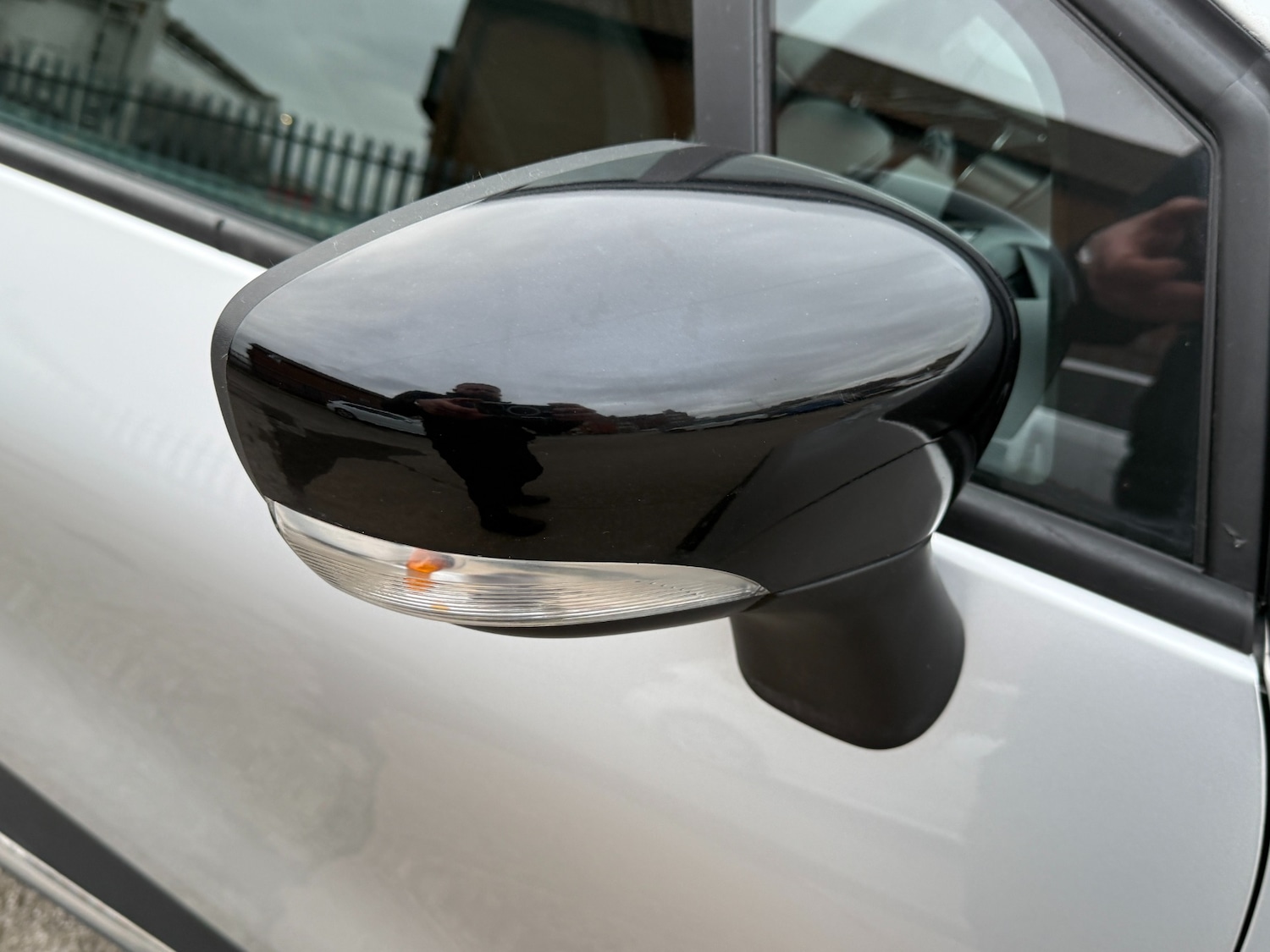 Used Renault Captur 2015 for sale - 77789415: Photo 32