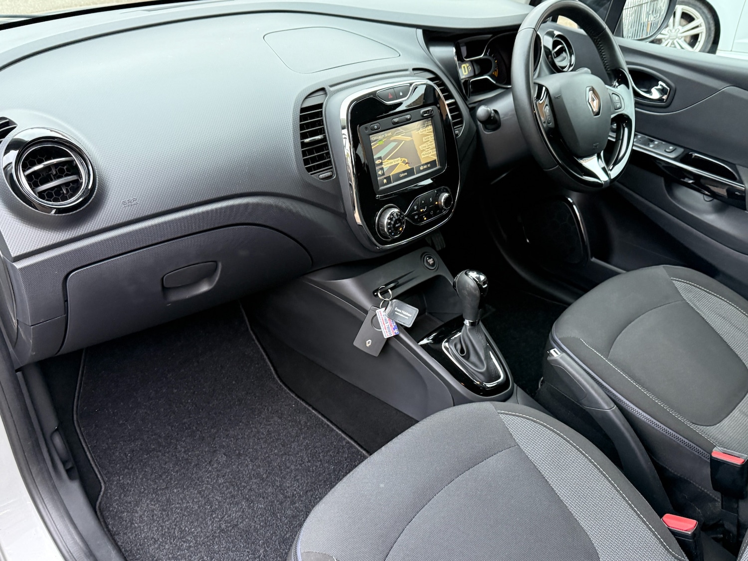 Used Renault Captur 2015 for sale - 77789415: Photo 7