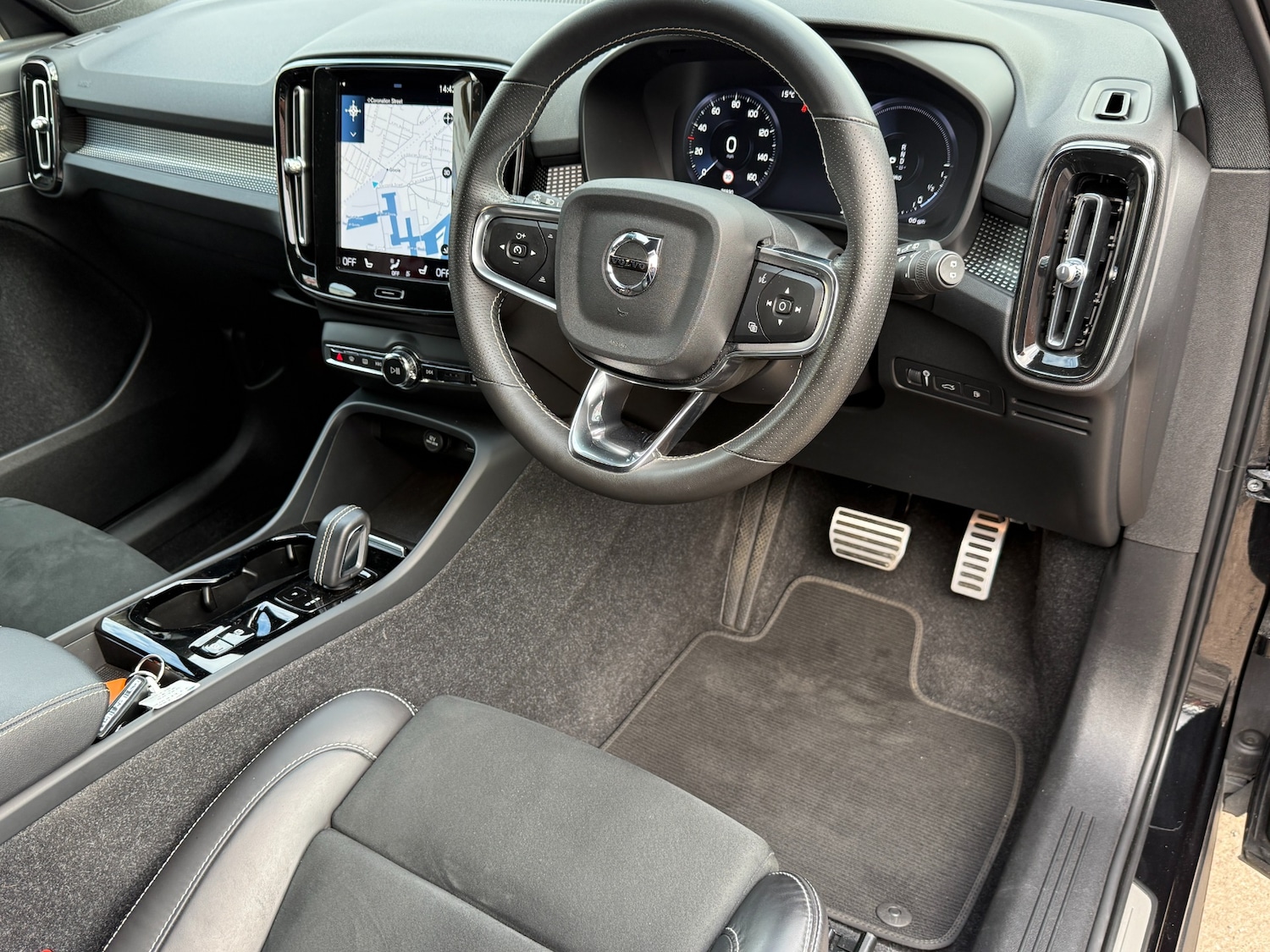 Used Volvo XC40 2021 for sale - 76340791: Photo 5