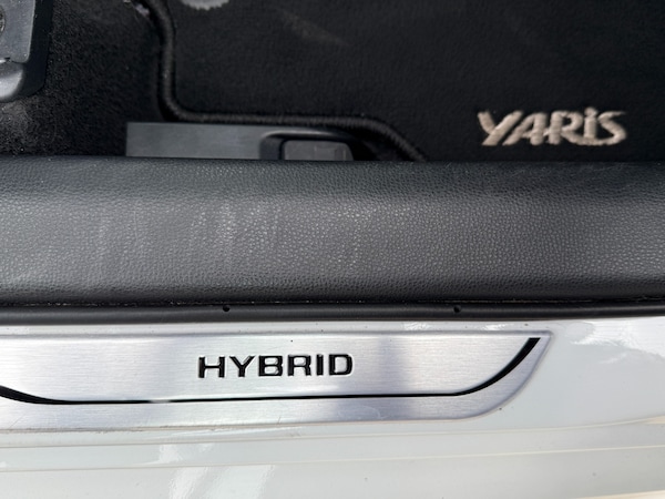 Used Toyota Yaris 2022 for sale - 74645442: Photo 27