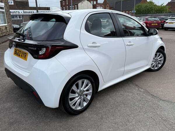 Used Toyota Yaris 2022 for sale - 74645442: Photo 3