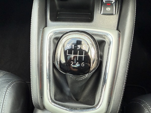 Used Nissan Qashqai 2016 for sale - 76221917: Photo 16