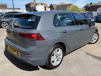 Used Volkswagen Golf 2021 for sale - 78378925: Photo