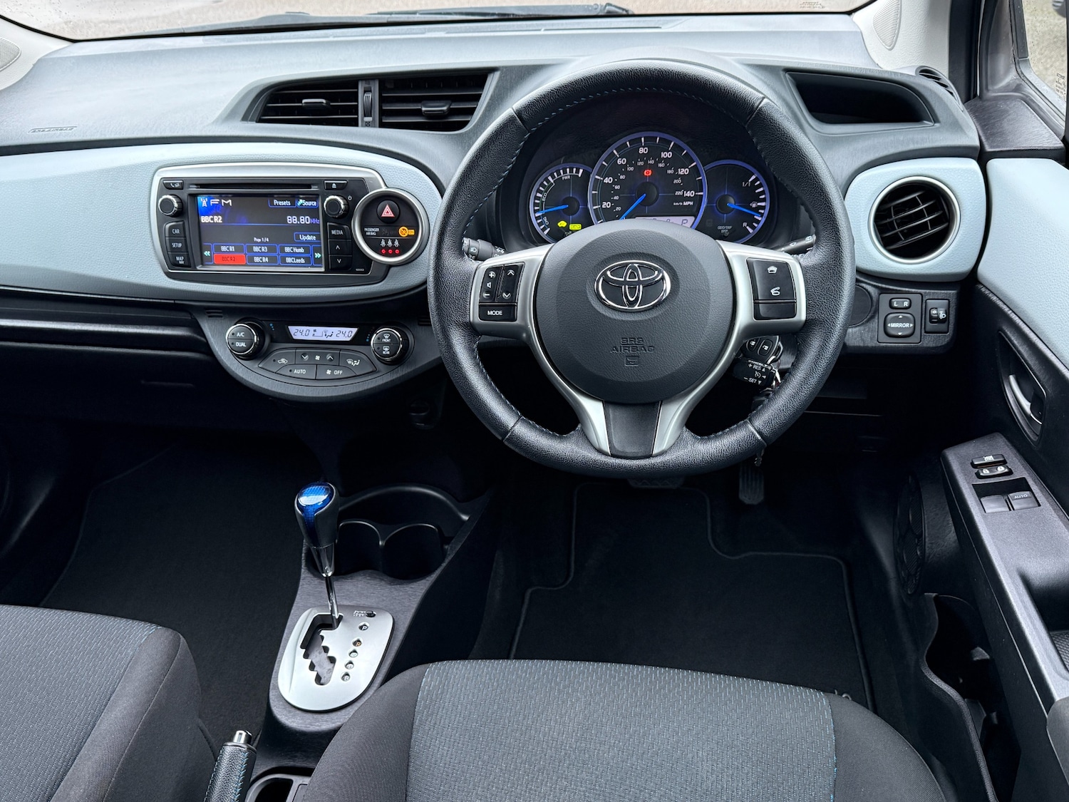 Used Toyota Yaris 2014 for sale - 77487329: Photo 12