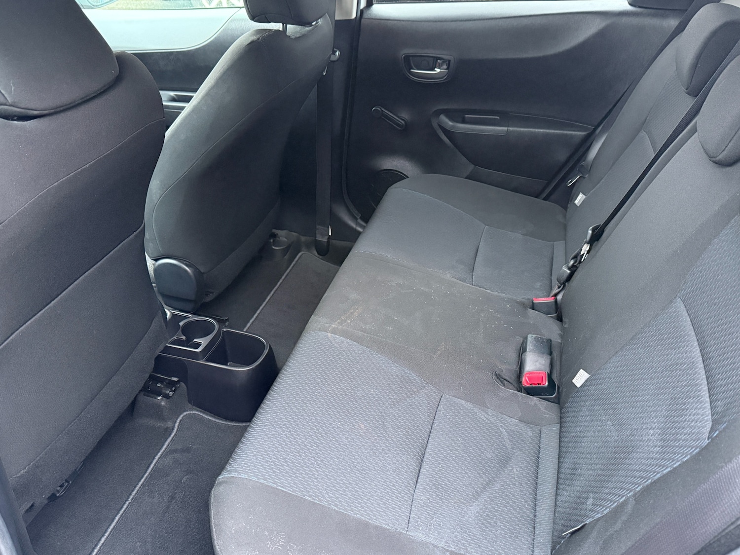 Used Toyota Yaris 2014 for sale - 77487329: Photo 19